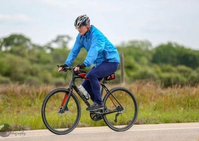 High-performance electric cruiser bike for outdoor recreation and urban commuting.