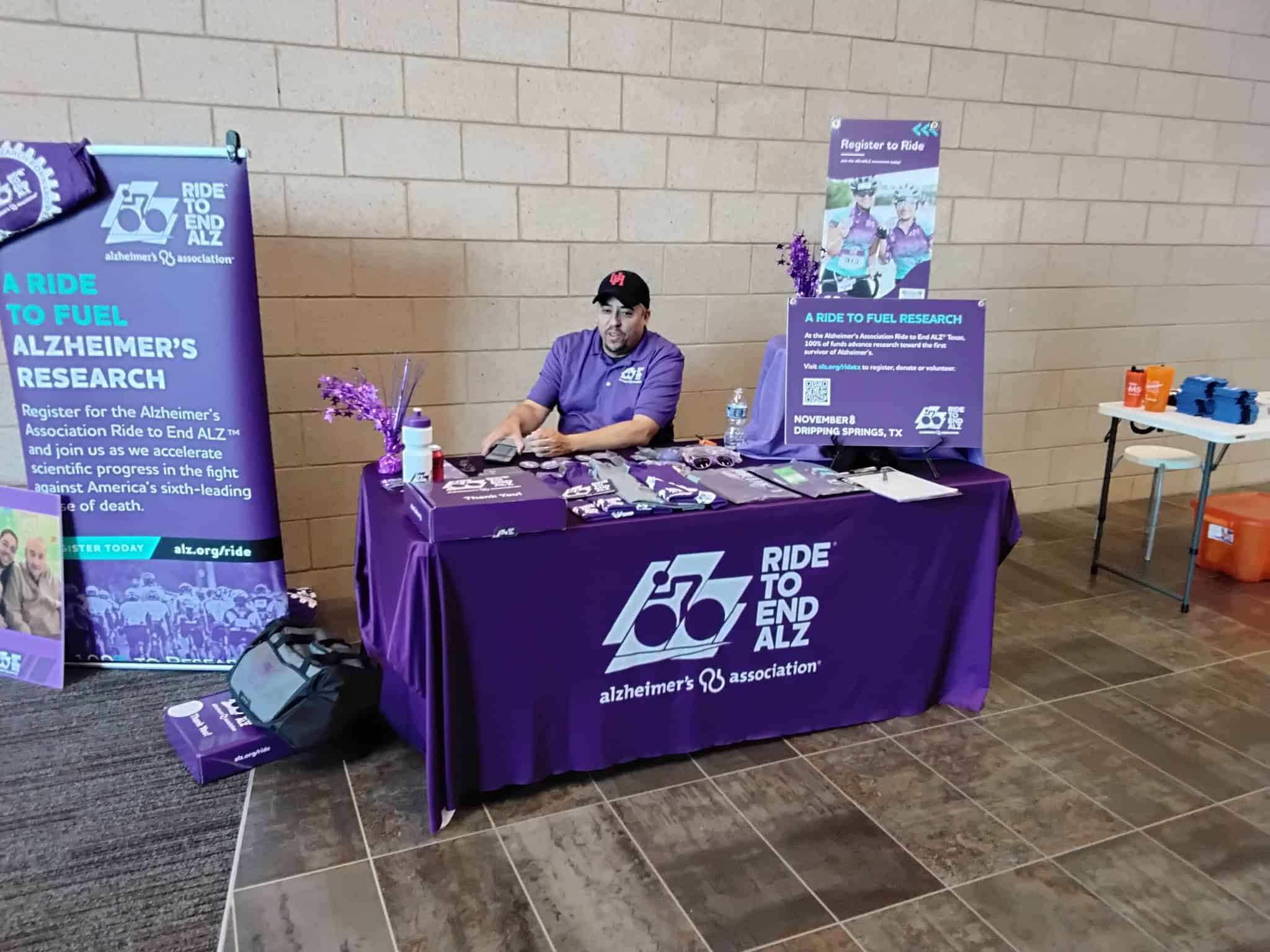 Register to ride to end Alzheimer's disease with Bluebonnet Express event.